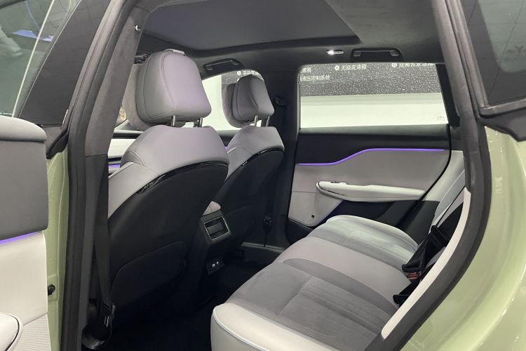 岚图汽车 岚图知音 2024款 超长续航智享版中控内饰7004