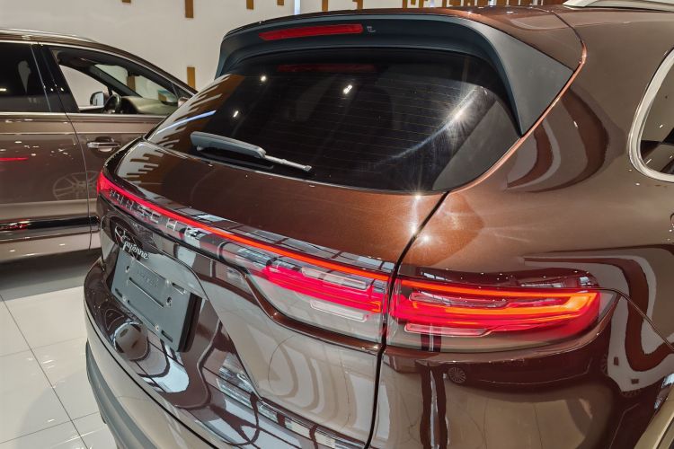 保时捷 2019款 Cayenne 3.0T车身外观6006