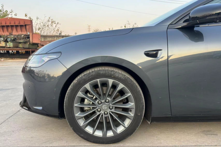 零跑汽车 零跑C01 2024款 增程 216尊享版车身外观6003