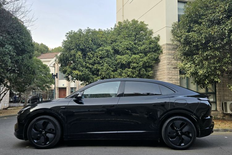 乐道L60 2024款 60kWh 后驱版局部细节9008