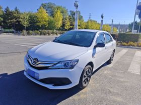 比亚迪F3 2020款 1.5L 手动豪华版