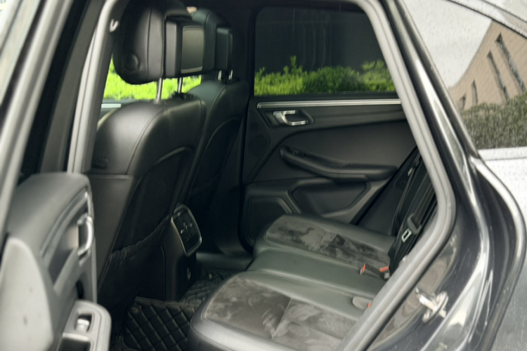 保时捷 2017款  Macan 2.0T中控内饰7005