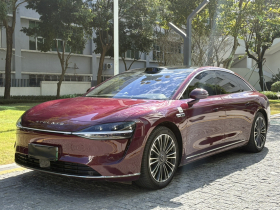 鸿蒙智行 享界S9 2024款 纯电 Ultra 四驱旗舰版