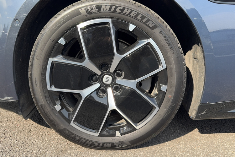 小米汽车 小米SU7 2024款 后驱超长续航高阶智驾Pro版车身外观6006