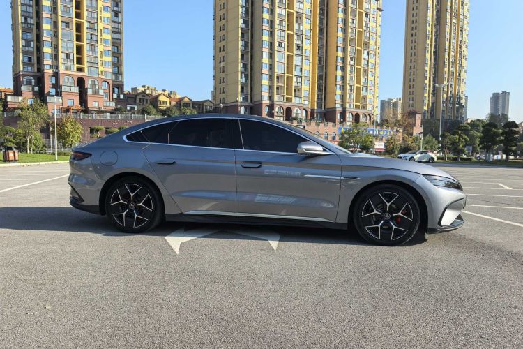 比亚迪 汉 2022款 EV 创世版 715KM前驱旗舰型车身外观6008