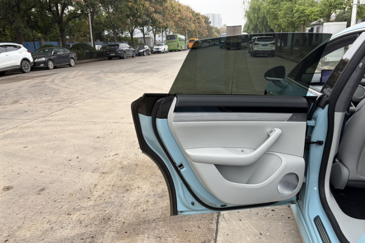 鸿蒙智行 智界S7 2025款 855km Max中控内饰7007