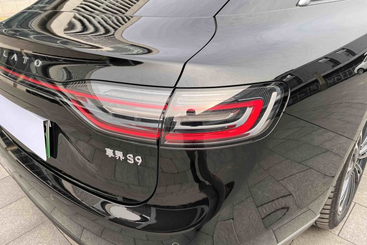 鸿蒙智行 享界S9 2024款 纯电 Ultra 四驱旗舰版车身外观6008