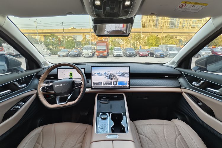 奇瑞 瑞虎8 L 2024款 2.0T 两驱尊贵版 5座中控内饰7003