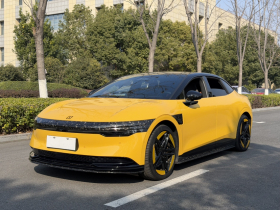 极氪007 2024款 四驱性能版 100kWh