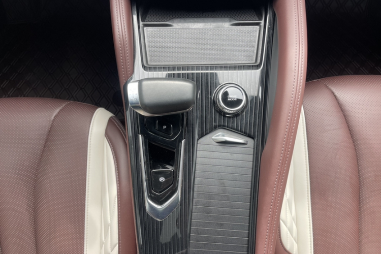 吉利汽车 星越L 2021款 2.0TD DCT EVO两驱智尊型局部细节18