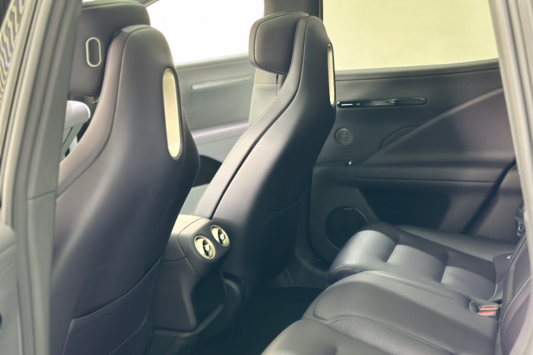 阿维塔07 2024款 Pro+纯电版中控内饰7007