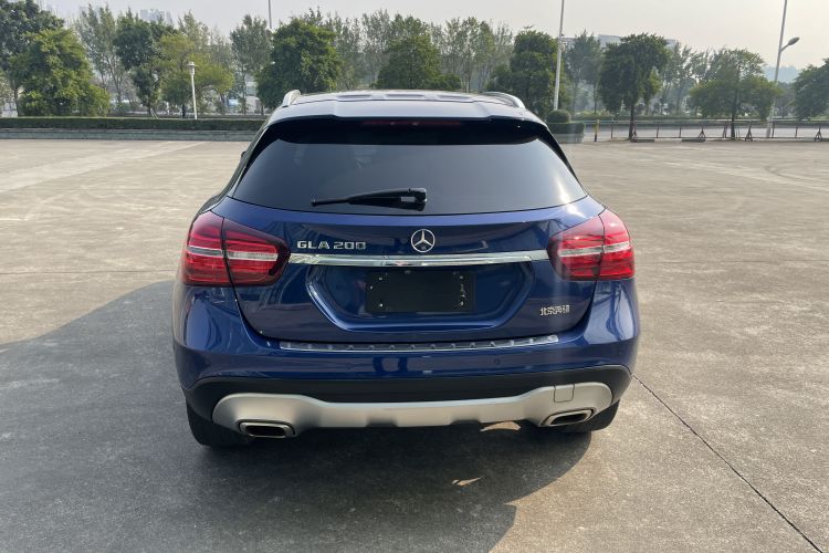 奔驰GLA 2018款 GLA 200 动感型车身外观6006