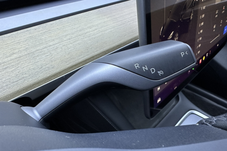 特斯拉 Model Y 2022款 后轮驱动版局部细节18