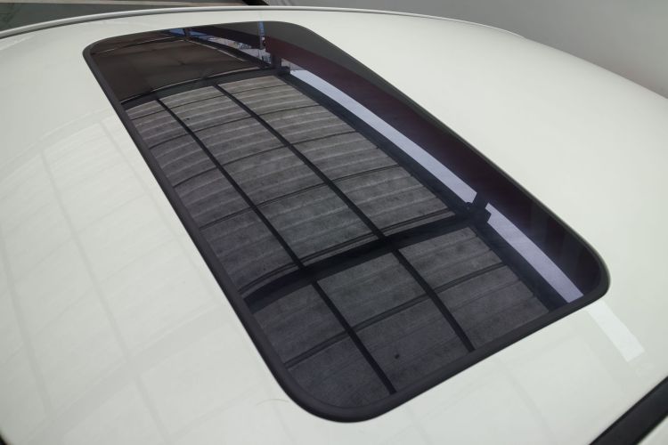 起亚K5 2016款 2.0L 自动LUX车身外观6010