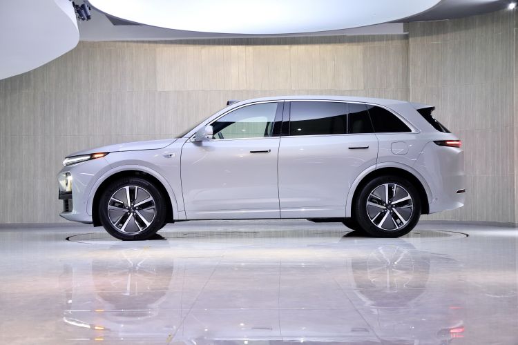 理想汽车 理想L7 2024款 MAX车身外观6008