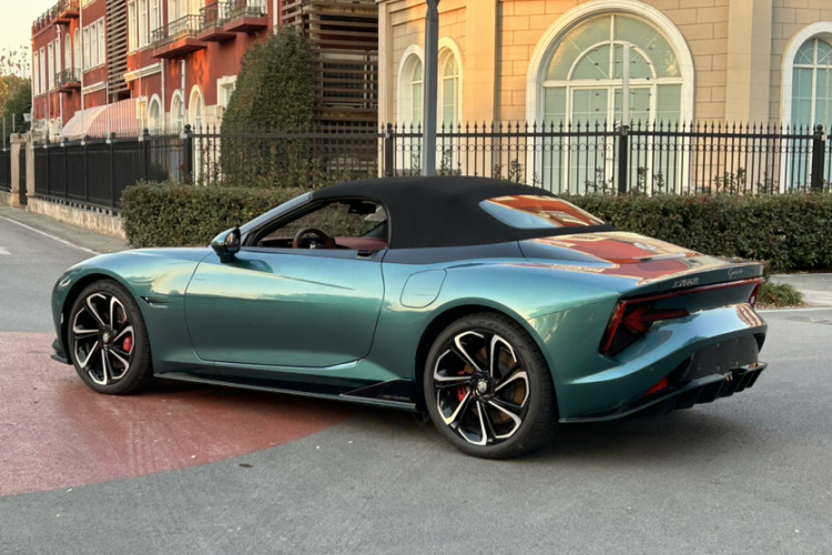 名爵 MG Cyberster 2026款 520km 传奇四驱版车身外观6007