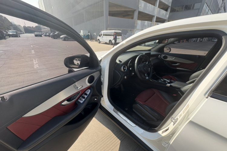 奔驰GLC轿跑 2017款 GLC 200 4MATIC 轿跑SUV中控内饰7002