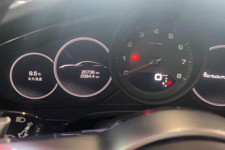 保时捷 2021款 Panamera 4 行政加长版 2.9T中控内饰15