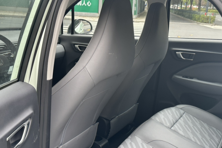 零跑汽车 零跑T03 2024款 403舒享版中控内饰7008