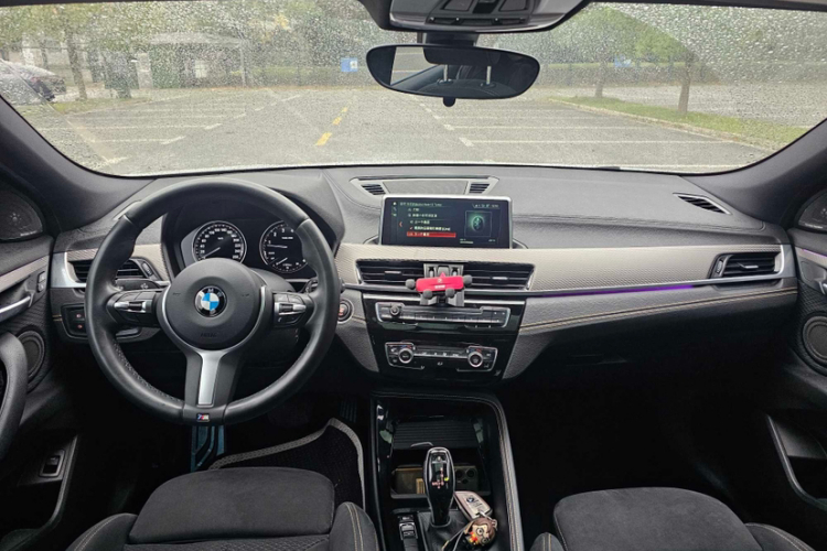 宝马X2(进口) 2018款 sDrive25i 豪华型M越野套装 国V中控内饰7003