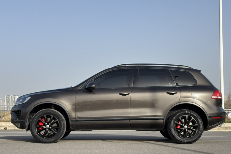 大众 途锐 2016款 3.0TSI 标配型车身外观6006