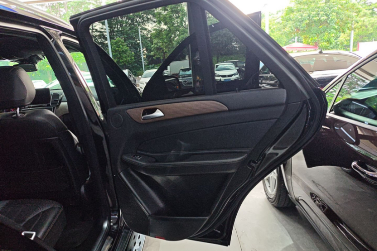 奔驰GLE 2018款 GLE 400 4MATIC 臻藏版中控内饰7008