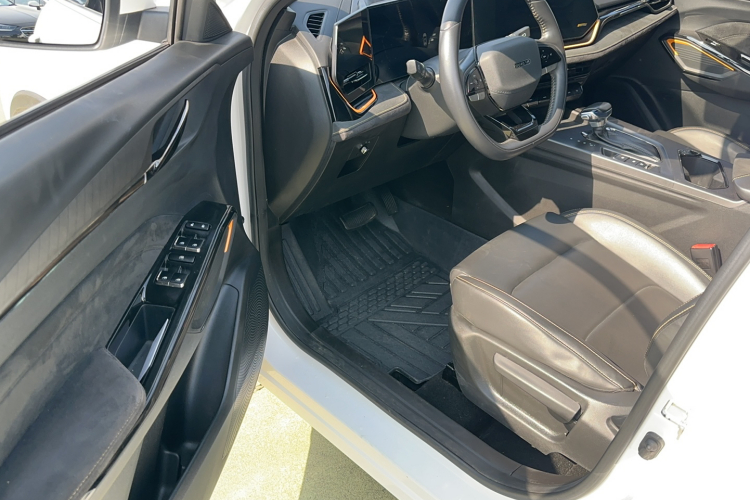 长安欧尚X5 PLUS 2023款 改款 1.5T DCT先锋型中控内饰7001