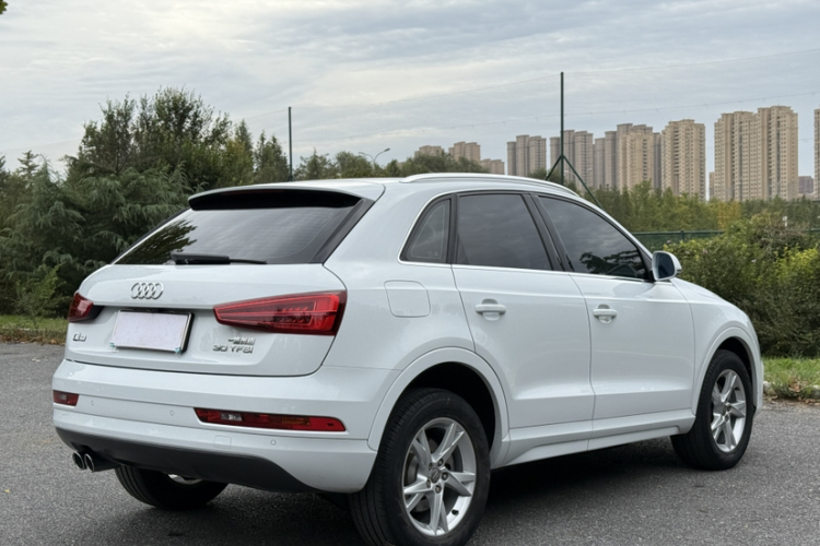 奥迪Q3 2018款 30周年年型 30 TFSI 时尚型车身外观6003