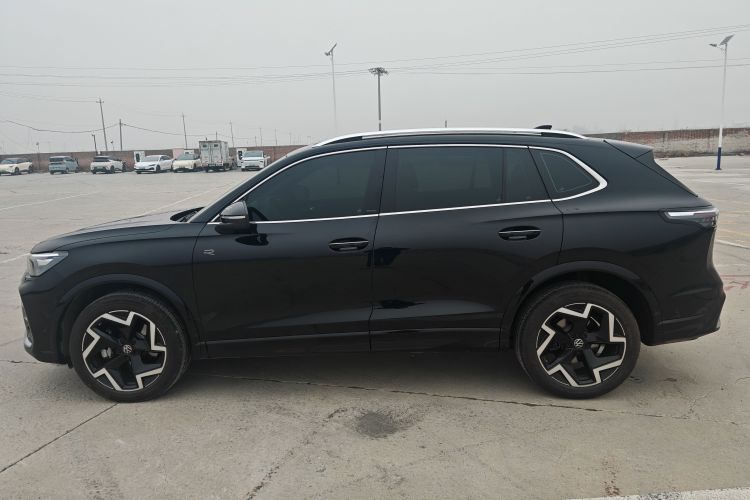 大众 途观L 2025款 PRO 380TSI 两驱 R-Line 智领版车身外观6005