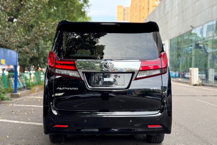 丰田 埃尔法 2015款 3.5L 豪华版车身外观6006