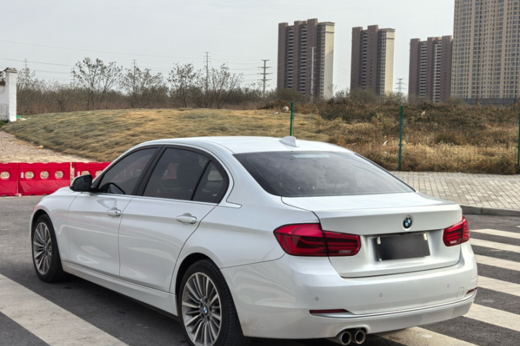 宝马3系 2019款 320Li 时尚型车身外观6002