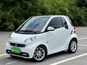 smart fortwo 2012款 1.0 MHD 硬顶激情版