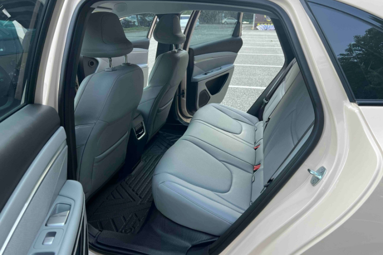 小鹏MONA M03 2024款 620 超长续航中控内饰7007