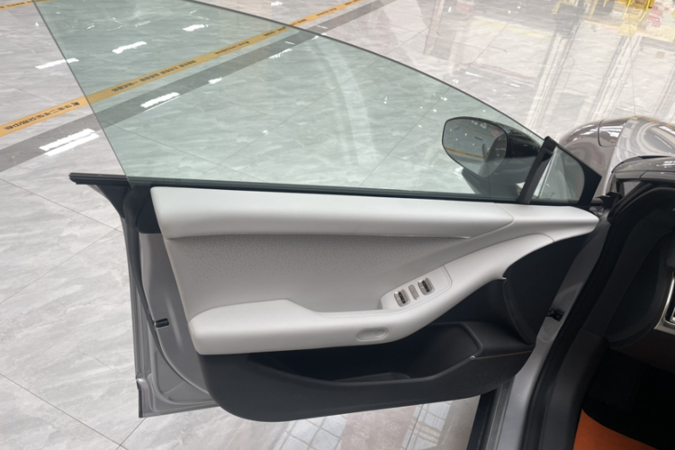 小鹏P7+ 2024款 长续航 Max中控内饰7008