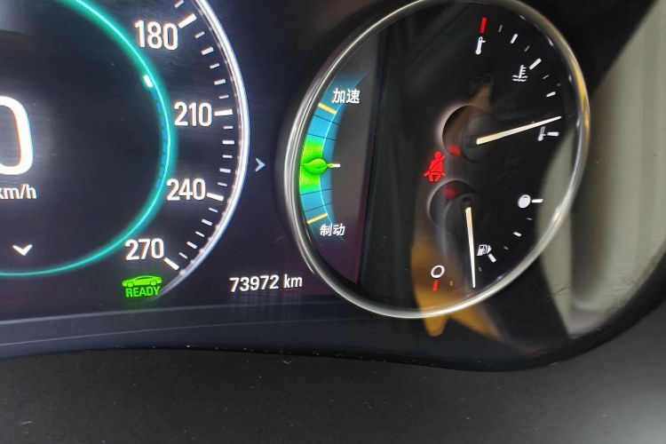 别克 君越 2016款 30H 豪华型中控内饰15