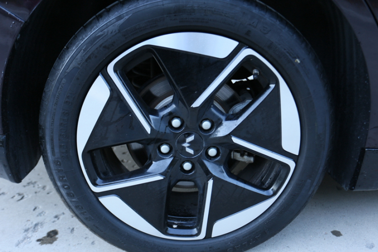 五菱汽车 五菱星光 2023款 150 进阶版车身外观6007