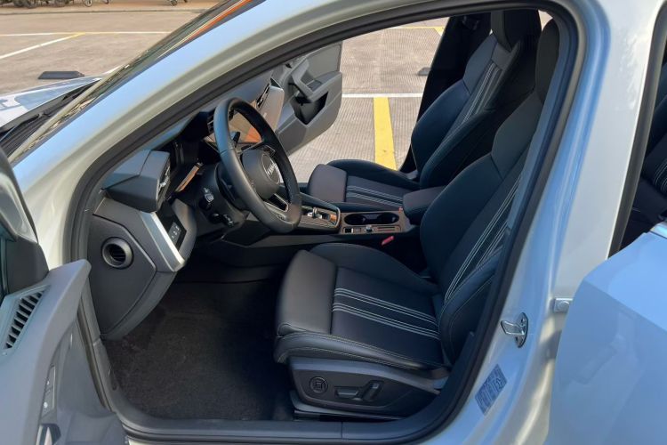 奥迪A3 2024款 Sportback 35 TFSI 时尚运动型中控内饰7005