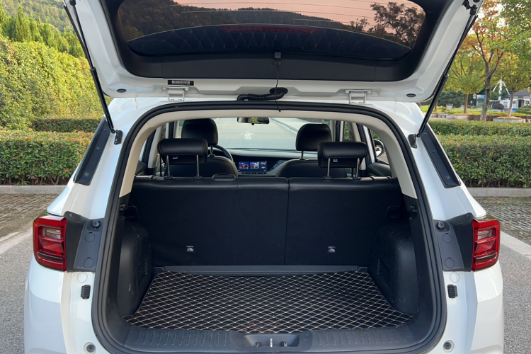 长安CS35PLUS 2019款 1.4T DCT畅联蓝鲸版局部细节23