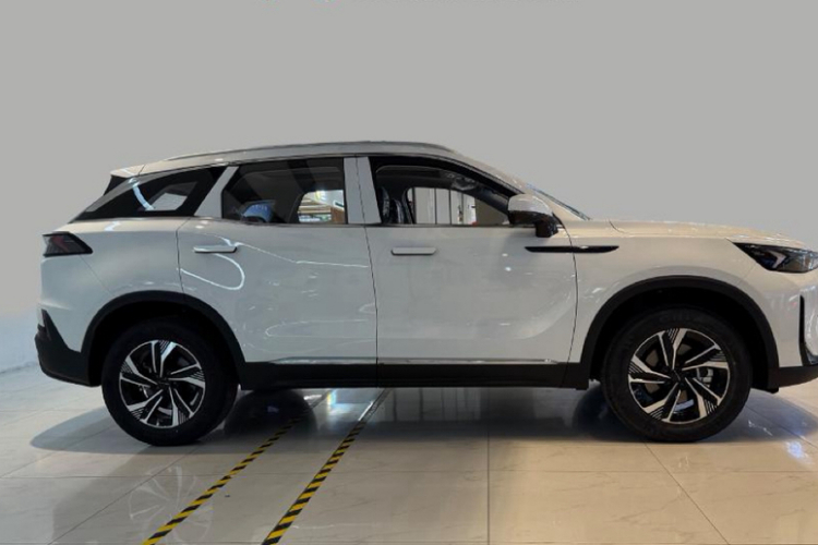 北京汽车 北京X7 2023款 1.5TD DCT优享+版车身外观6002