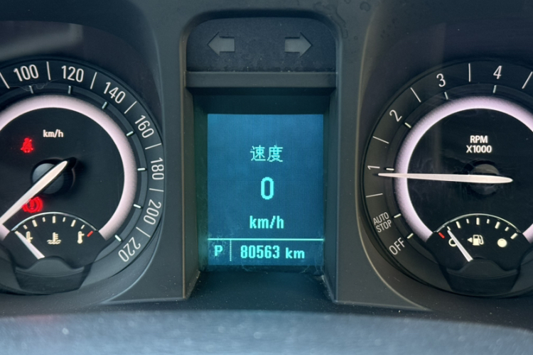 别克GL8 2017款 25S 豪华型 国V中控内饰15