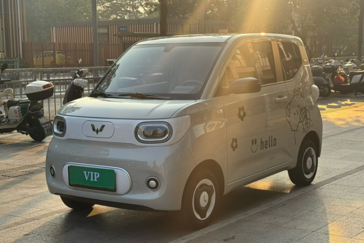 五菱汽车 宏光MINIEV 2024款 第三代 215km 青春版车身外观6006