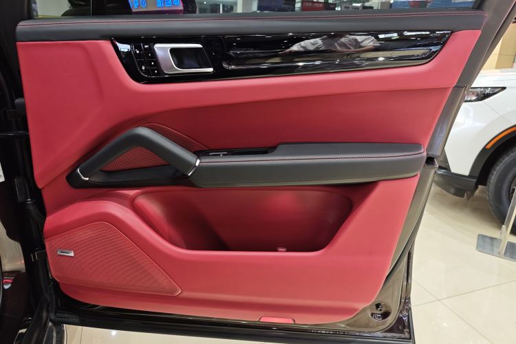 保时捷 2018款 Cayenne 3.0T中控内饰7009