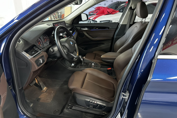 宝马X1 2020款 sDrive25Li 领先型中控内饰7002