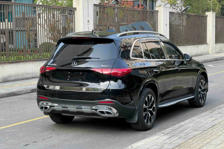 奔驰GLC 2023款 改款 GLC 260 L 4MATIC 豪华型 5座车身外观6005