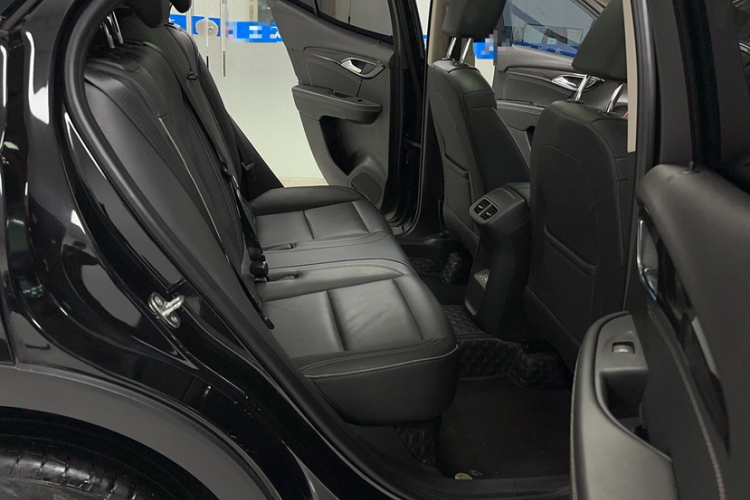 别克 2022款 昂科威S 552T 两驱豪华型中控内饰7001