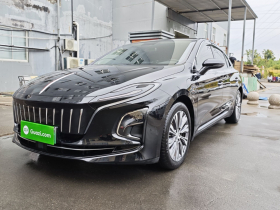 红旗E-QM5 2022款 431km 充电乐享版