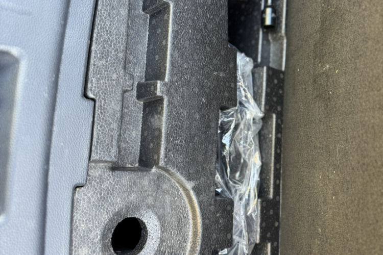 中国重汽VGV VGV U70 2020款 1.5T 自动智享精英版 7座局部细节9005