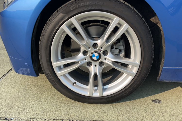 宝马3系 2018款 320i M运动套装车身外观6006