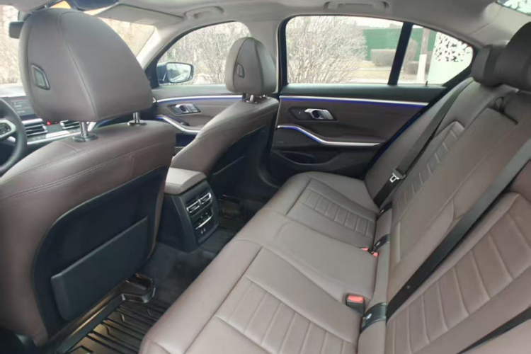 宝马3系 2020款 改款 325i M运动曜夜套装中控内饰7005