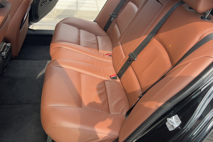 宝马5系 2014款 535Li 领先型中控内饰7008